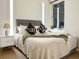 Studio flat to rent in Staines Road, Hounslow, TW3-image 1