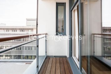 1  bedroom flat to rent in Cornell Square, Nine Elms, SW8-image 5