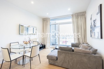 2 bedrooms flat to rent in Cornell Square, Nine Elms, SW8-image 1
