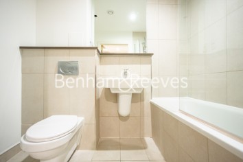 2 bedrooms flat to rent in Cornell Square, Nine Elms, SW8-image 4