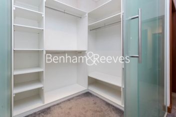2  bedrooms flat to rent in Chelsea Bridge Wharf, Battersea, SW11-image 13