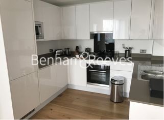Studio flat to rent in Wandsworth Road, Nine Elms, SW8-image 2