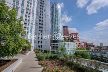 1  bedroom flat to rent in Collet House, Nine Elms, SW8-image 25