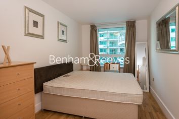 2  bedrooms flat to rent in Drake House, Vauxhall , SW8-image 3