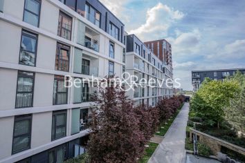1  bedroom flat to rent in Brent House, Nine Elms, SW8-image 17