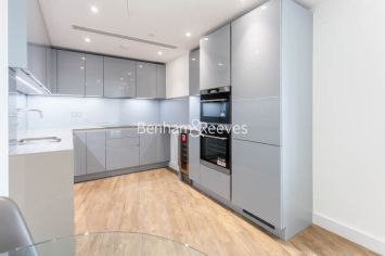 image 1  bedroom flat to rent in Wandsworth Road, Nine Elms Point, SW8-image 2