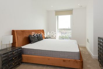 2 bedrooms flat to rent in Wandsworth Road, Nine Elms, SW8-image 3