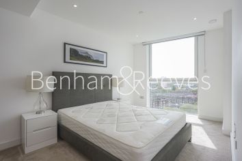 1 bedroom flat to rent in Wandsworth Road, Nine Elms, SW8-image 8