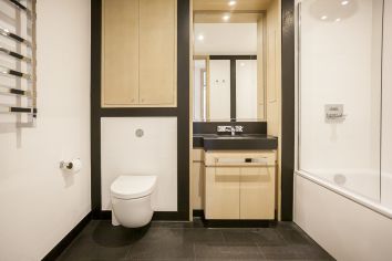 2  bedrooms flat to rent in Legacy Building, Viaduct Gardens, SW11-image 12