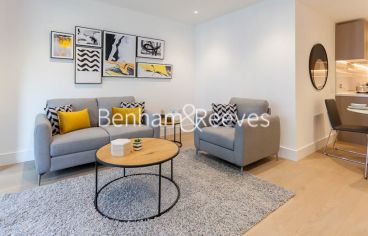 1 bedroom flat to rent in Palmer Road, Nine Elms, SW11-image 1