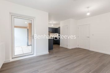 2 bedrooms flat to rent in Thimble Crescent, Wallington, SM6-image 8