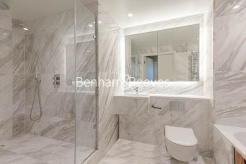 3  bedrooms flat to rent in Damac Tower,Vauxhall, SW8-image 5