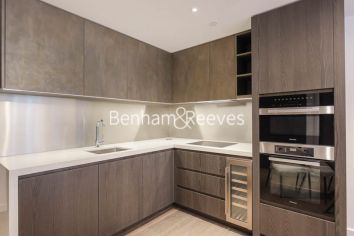 2  bedrooms flat to rent in Thames City, Vauxhall,  SW8-image 2