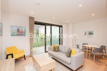 2 bedrooms flat to rent in Legacy Building, Viaduct Gardens, SW11-image 1