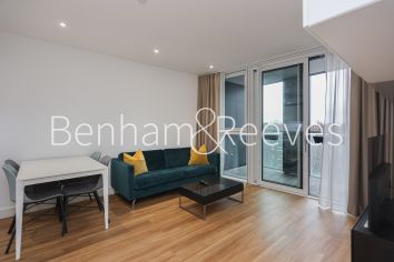 1 bedroom flat to rent in Wandsworth Road, Nine Elms, SW8-image 1