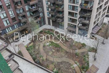 1 bedroom flat to rent in Legacy Building, Viaduct Gardens, SW11-image 9