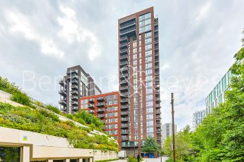 1  bedroom flat to rent in The Modern, Viaduct Gardens, SW11-image 6