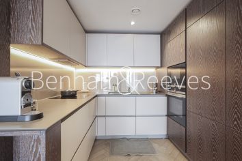 2  bedrooms flat to rent in Circus Road West, Battersea, SW11-image 2