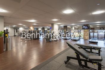 2  bedrooms flat to rent in Ponton Road, Madeira Tower, SW11-image 7