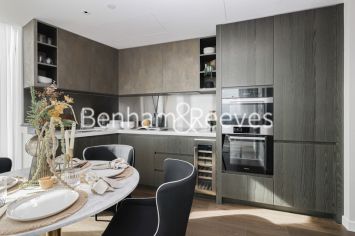 3  bedrooms flat to rent in One Thames City, Carnation way, SW8-image 9