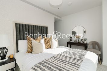3  bedrooms flat to rent in One Thames City, Carnation way, SW8-image 10
