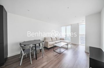2  bedrooms flat to rent in Pinnacle Apartments, Croydon, CR0-image 1