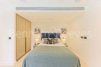 Studio flat to rent in One Linear Place, Nine Elms, SW11-image 9