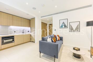 Studio flat to rent in One Linear Place, Nine Elms, SW11-image 11