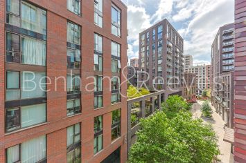 2  bedrooms flat to rent in Capital Building, Nine Elms, SW11-image 5