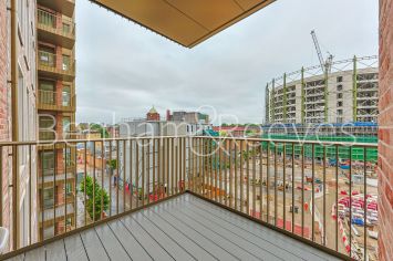 1  bedroom flat to rent in Gasholder Place, Nine Elms, SE11-image 6
