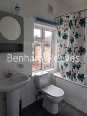 3  bedrooms flat to rent in Grant Road, Croydon, CR0-image 4