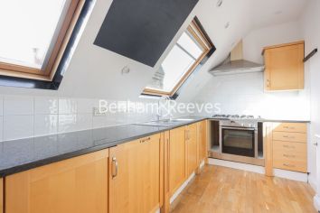 4 bedrooms flat to rent in Canfield Gardens, South Hampstead, NW6-image 2