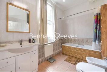 4 bedrooms flat to rent in Compayne Gardens, Hampstead, NW6-image 4