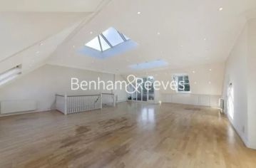 4 bedrooms flat to rent in Compayne Gardens, Hampstead, NW6-image 7