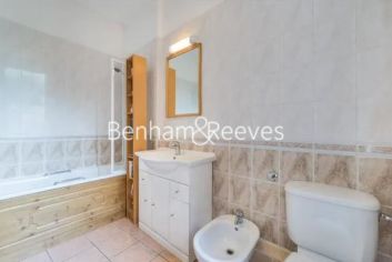4 bedrooms flat to rent in Compayne Gardens, Hampstead, NW6-image 10