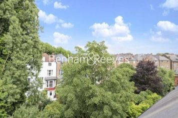 4 bedrooms flat to rent in Compayne Gardens, Hampstead, NW6-image 11