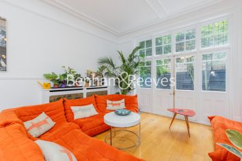 6  bedrooms house to rent in Glenloch Road, Hampstead, NW3-image 1