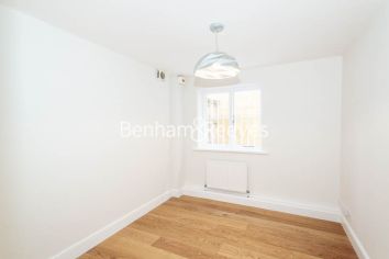 3  bedrooms flat to rent in Parkhill Road, Belsize Park, NW3-image 3