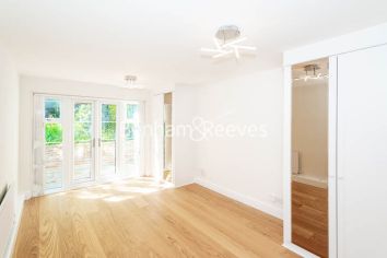 3  bedrooms flat to rent in Parkhill Road, Belsize Park, NW3-image 6