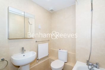 3 bedrooms flat to rent in Parkhill Road, Belsize Park, NW3-image 9