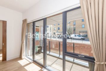 4 bedrooms flat to rent in Finchley Road, Golders Green, NW11-image 15