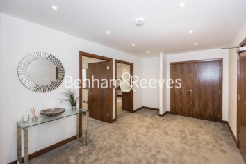3 bedrooms flat to rent in Maygrove Road, West Hampstead, NW6-image 11