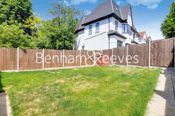 3  bedrooms flat to rent in Golders Green, Hampstead, NW11-image 11