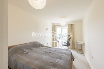 2  bedrooms flat to rent in Yarrow Apartments, Mill Hill, NW7-image 3