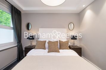 4 bedrooms house to rent in Court Close, St Johns Wood, NW8-image 3