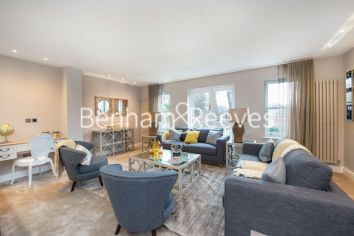 3 bedrooms flat to rent in Lyndhurst Road, Hampstead, NW3-image 1