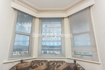 3 bedrooms flat to rent in Langland Mansions, Hampstead, NW3-image 10