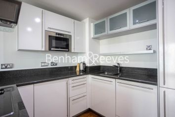 1 bedroom flat to rent in Winchester Road, Hampstead, NW3-image 2