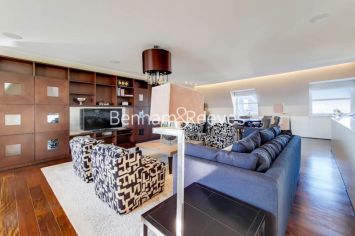 2 bedrooms flat to rent in Boydell Court, Hampstead, NW8-image 1