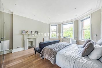 4  bedrooms flat to rent in Arkwright Mansions, Hampstead, NW3-image 10